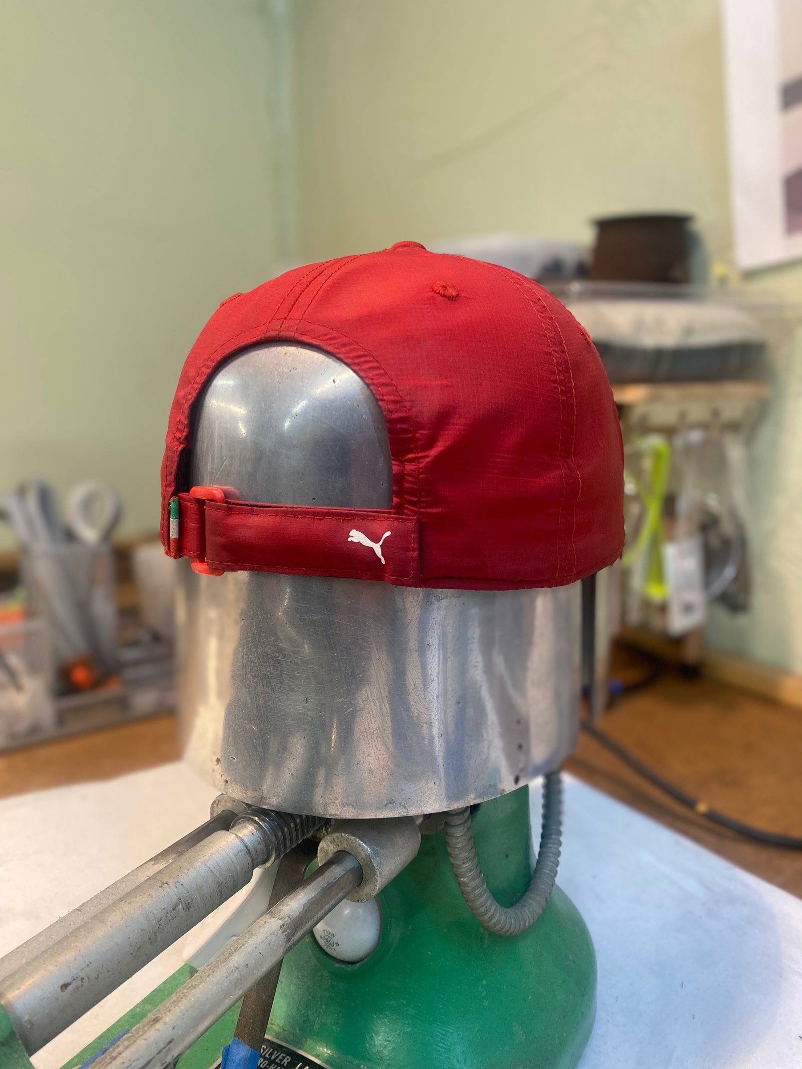 CASQUETTE DE BASEBALL : Remplacement de la sangle de la casquette