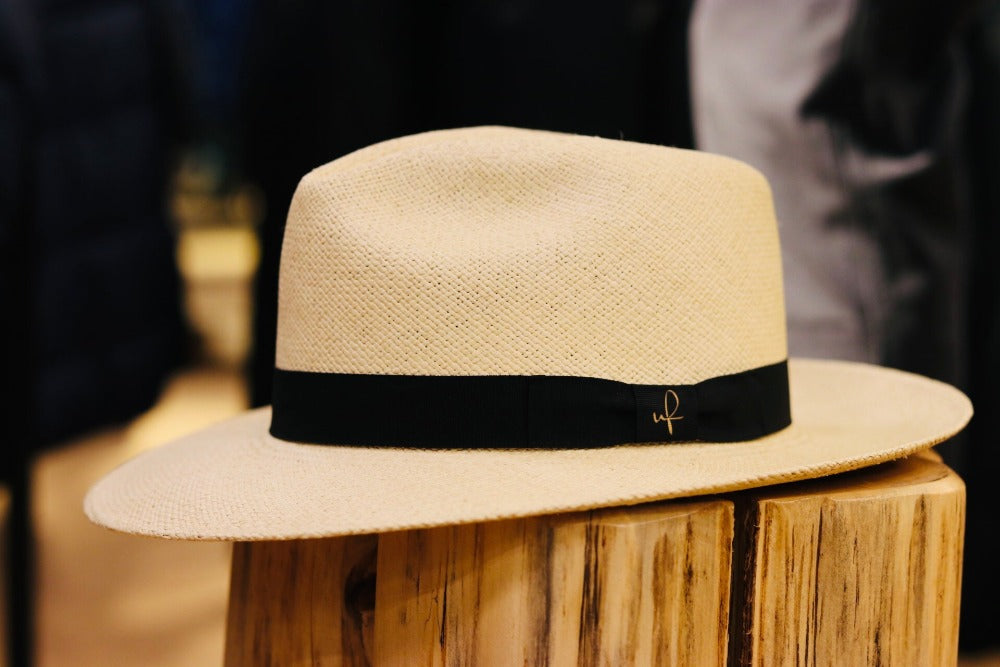 Fedora Packable Natural with Black Hatband / 7 1/8